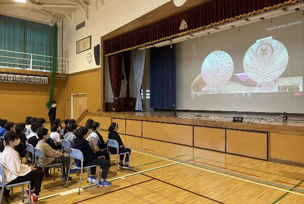 帯広市立若葉小学校との交流の様子（2）